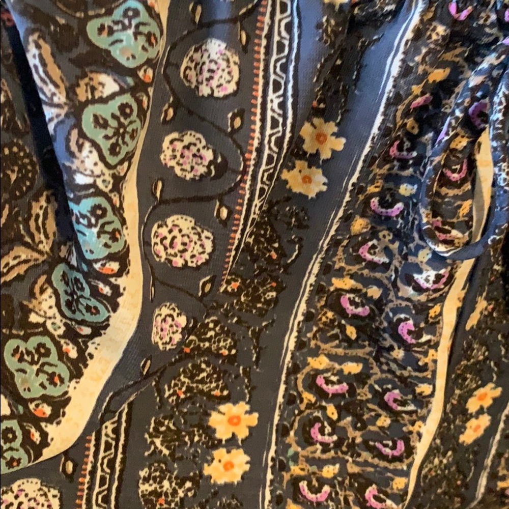 Patterned shorts - Picture 3 of 5